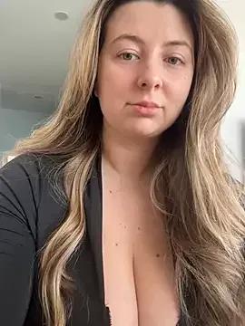 curvyflawless from StripChat is Private